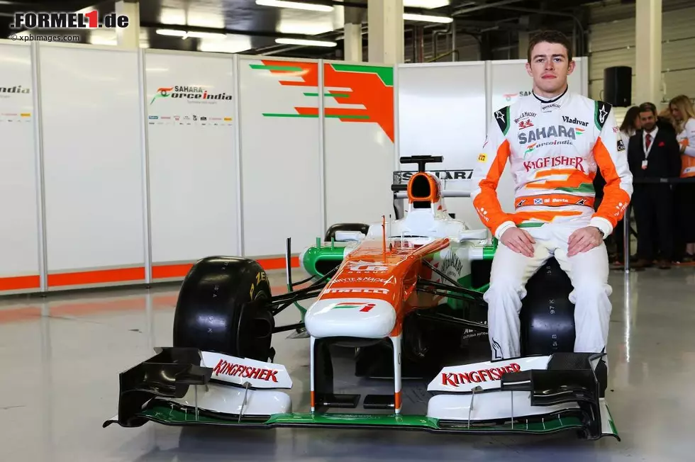 Foto zur News: Paul di Resta (Force India) und der Force-India-Mercedes VJM06