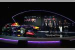 Foto zur News: Adrian Newey, Christian Horner, Mark Webber (Red Bull) und Sebastian Vettel (Red Bull)