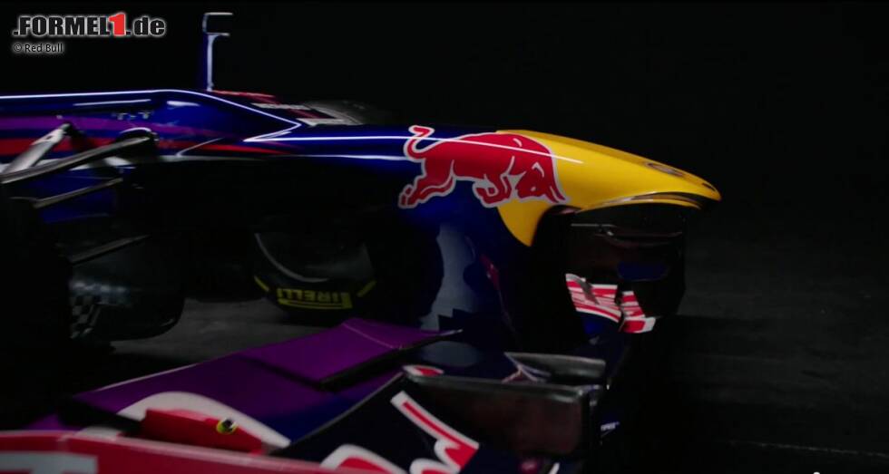 Foto zur News: Präsentation des Red-Bull-Renault RB9