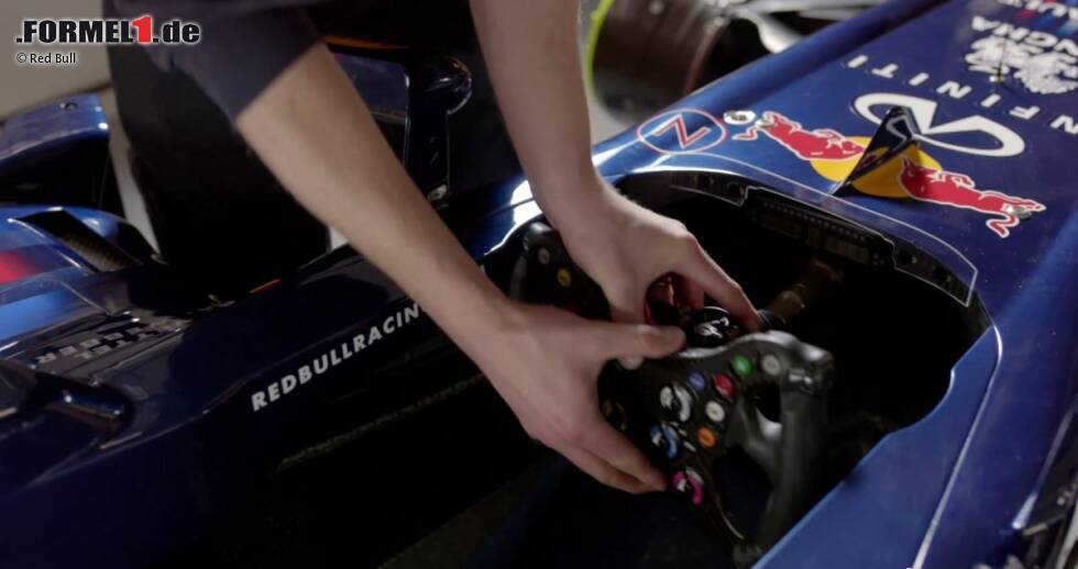 Foto zur News: Präsentation des Red-Bull-Renault RB9