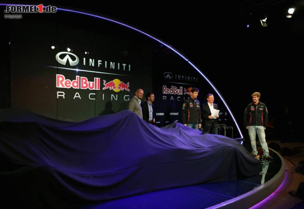 Foto zur News: Adrian Newey, Christian Horner, Mark Webber (Red Bull) und Sebastian Vettel (Red Bull)