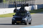 Foto zur News: Ein Kamerawagen filmt den neuen F1 W04