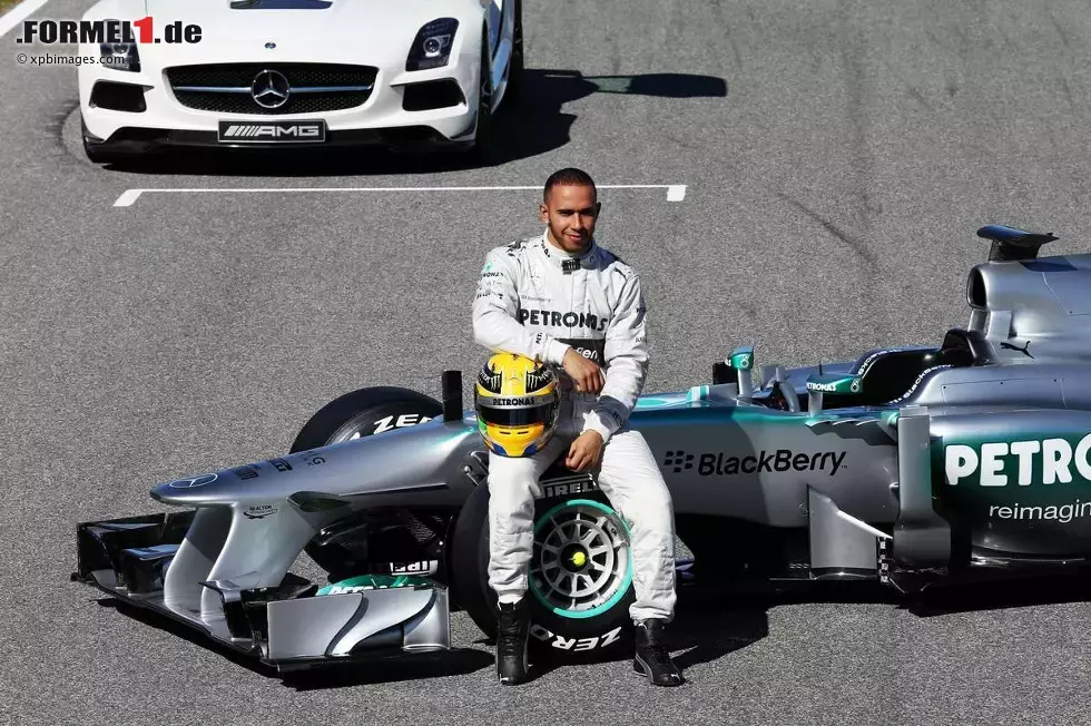 Foto zur News: Lewis Hamilton (Mercedes) mit dem F1 W04