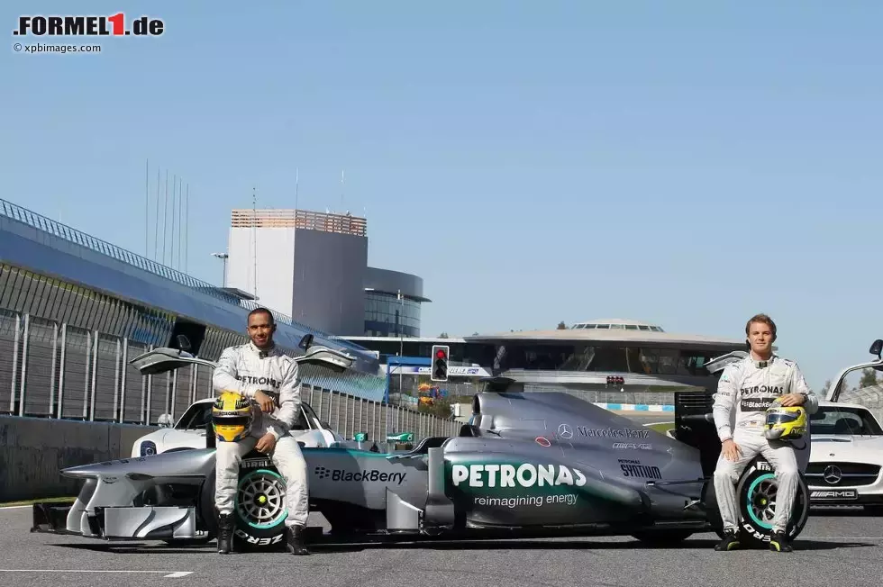 Foto zur News: Lewis Hamilton (Mercedes) und Nico Rosberg (Mercedes)