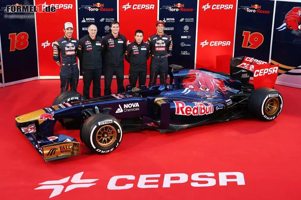 Foto zur News: Jean-Eric Vergne (Toro Rosso), Franz Tost, James Key und Daniel Ricciardo (Toro Rosso)