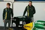 Foto zur News: Charles Pic (Caterham) und Giedo van der Garde (Caterham)