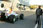 Foto zur News: Lewis Hamilton (Mercedes) und Paul di Resta (Force India)