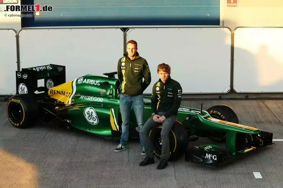 Foto zur News: Giedo van der Garde (Caterham) und Charles Pic (Caterham)