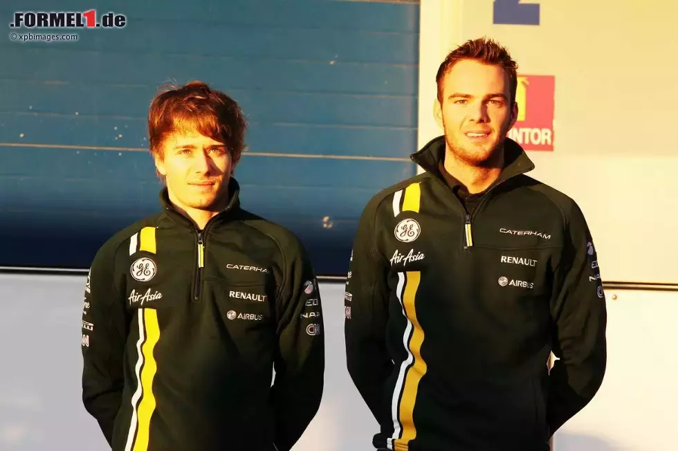 Foto zur News: Charles Pic (Caterham) und Giedo van der Garde (Caterham)