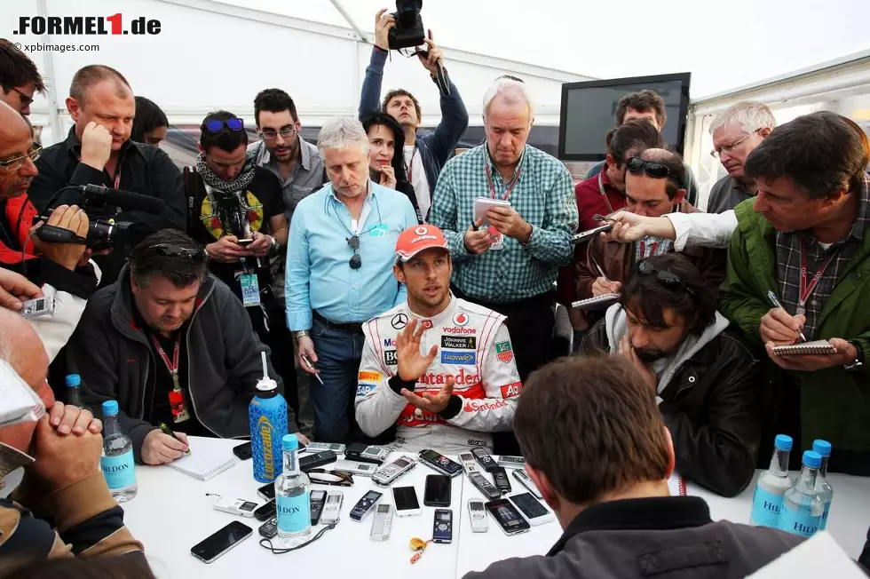 Foto zur News: Jenson Button (McLaren)