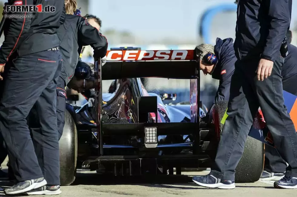 Foto zur News: Daniel Ricciardo (Toro Rosso)