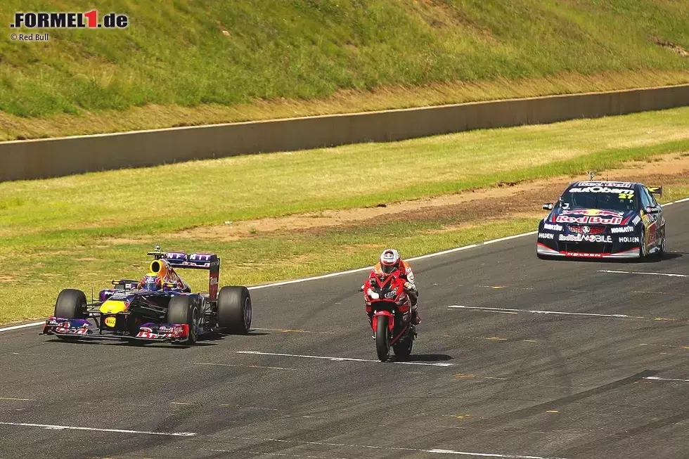 Foto zur News: Mark Webber, Casey Stoner und Jaime Whincup fuhren mit denen ihn vertrauten Fahrzeugen