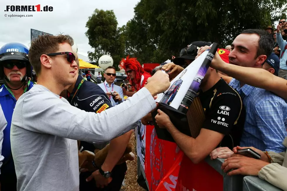 Foto zur News: Sebastian Vettel (Red Bull)