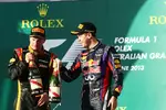 Foto zur News: Sebastian Vettel (Red Bull) und Kimi Räikkönen (Lotus)