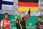 Foto zur News: Fernando Alonso (Ferrari), Sebastian Vettel (Red Bull) und Kimi Räikkönen (Lotus)