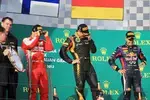 Foto zur News: Fernando Alonso (Ferrari), Sebastian Vettel (Red Bull) und Kimi Räikkönen (Lotus)