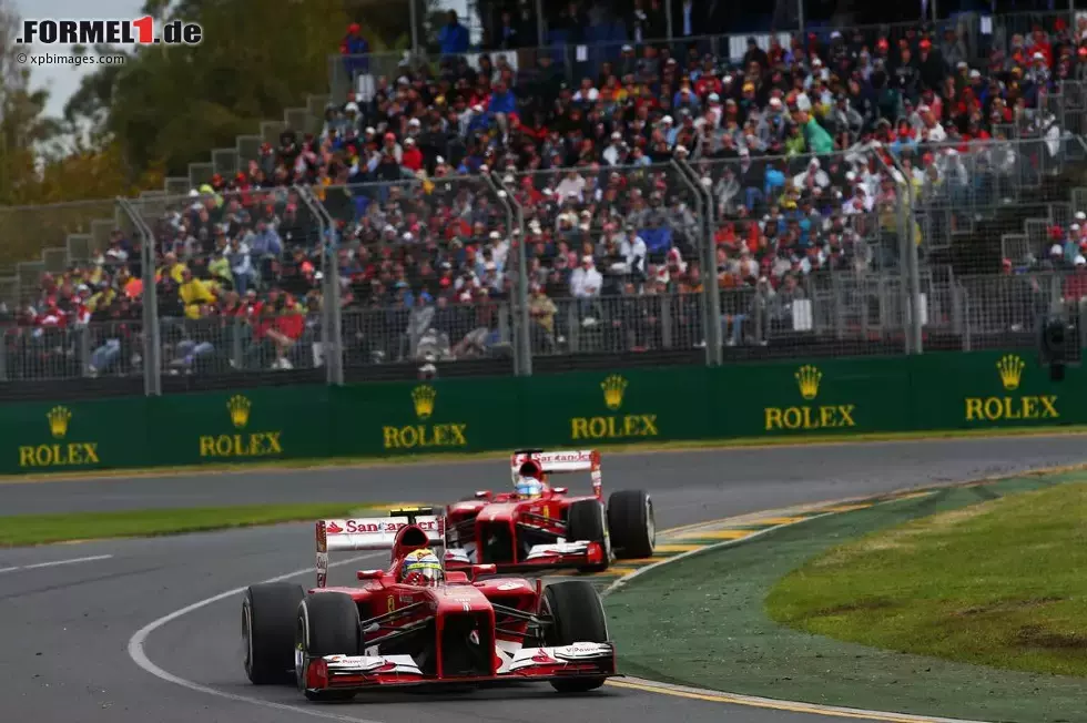 Foto zur News: Felipe Massa (Ferrari) und Fernando Alonso (Ferrari)