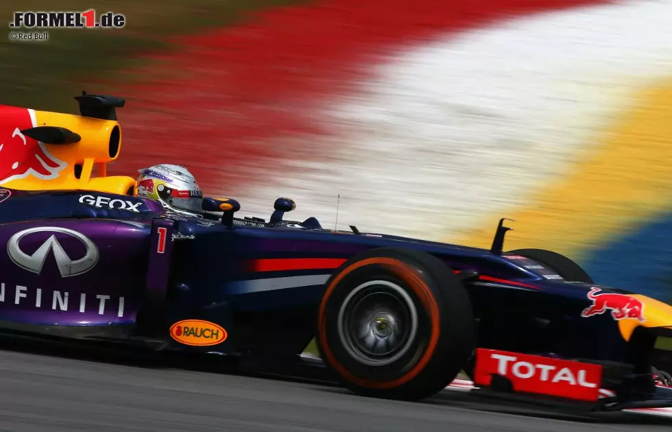 Foto zur News: Sebastian Vettel (Red Bull)