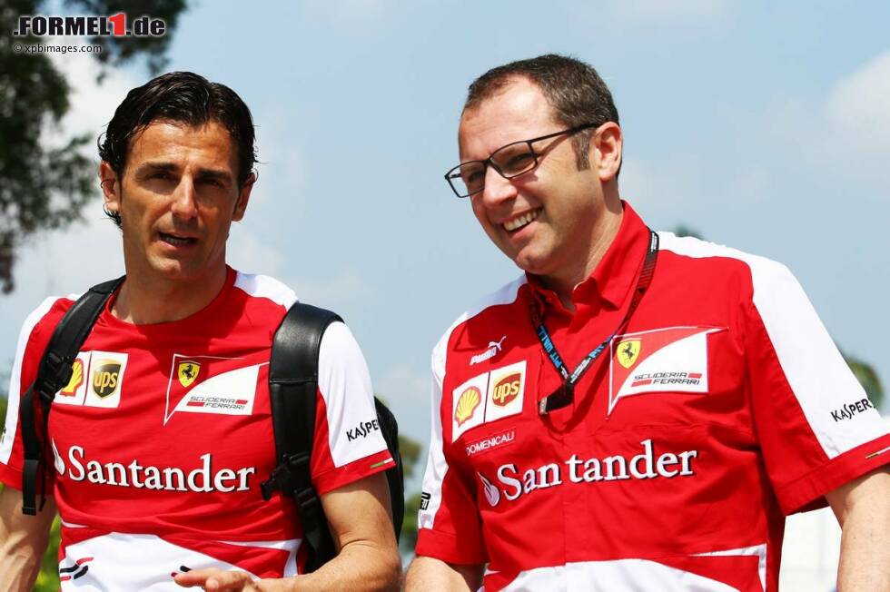 Foto zur News: Pedro de la Rosa (Ferrari) und Stefano Domenicali