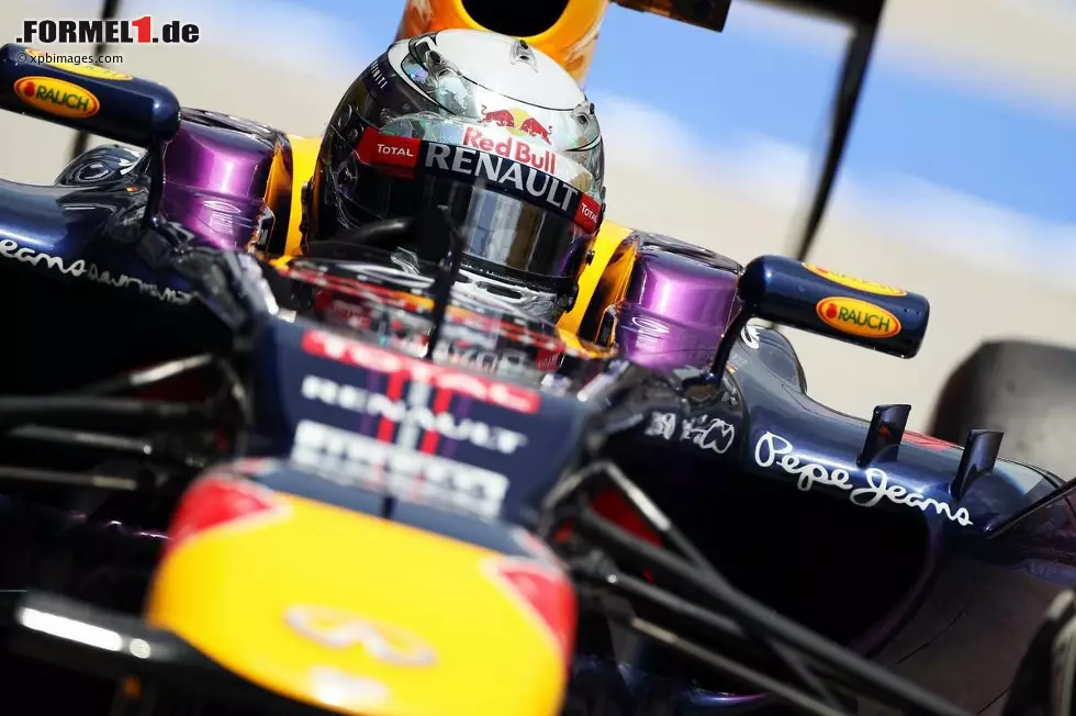 Foto zur News: Sebastian Vettel (Red Bull)