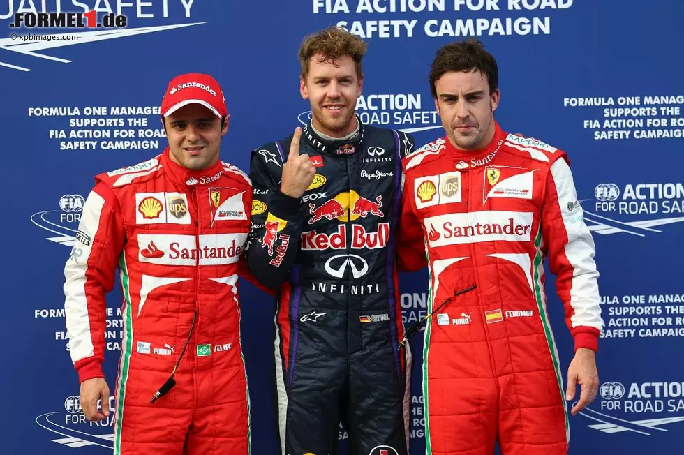 Foto zur News: Die ersten Drei im Qualifying: Sebastian Vettel (Red Bull), Felipe Massa (Ferrari) und Fernando Alonso (Ferrari)