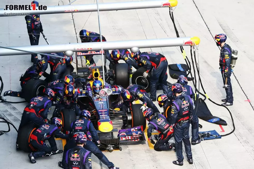 Foto zur News: Sebastian Vettel (Red Bull)