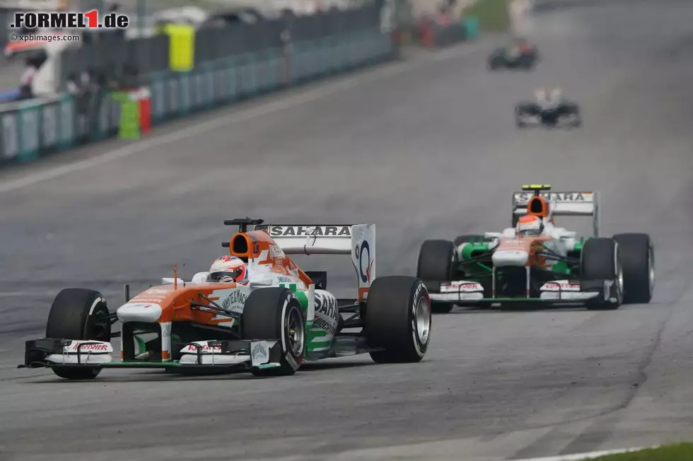 Foto zur News: Paul di Resta (Force India) und Adrian Sutil (Force India)