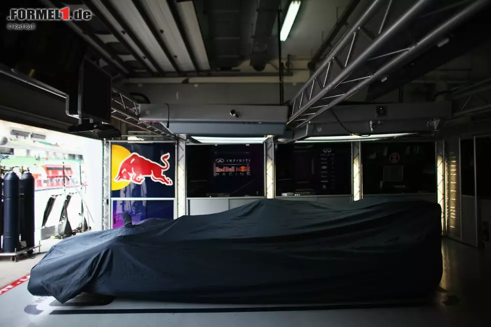 Foto zur News: Red Bull unter Parc-ferme-Bedingungen