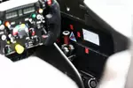 Foto zur News: Cockpit des Sauber C32