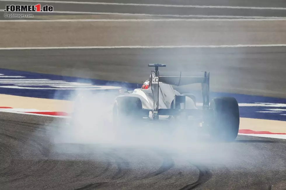 Foto zur News: Nico Hülkenberg (Sauber) hüllt sich in Rauch