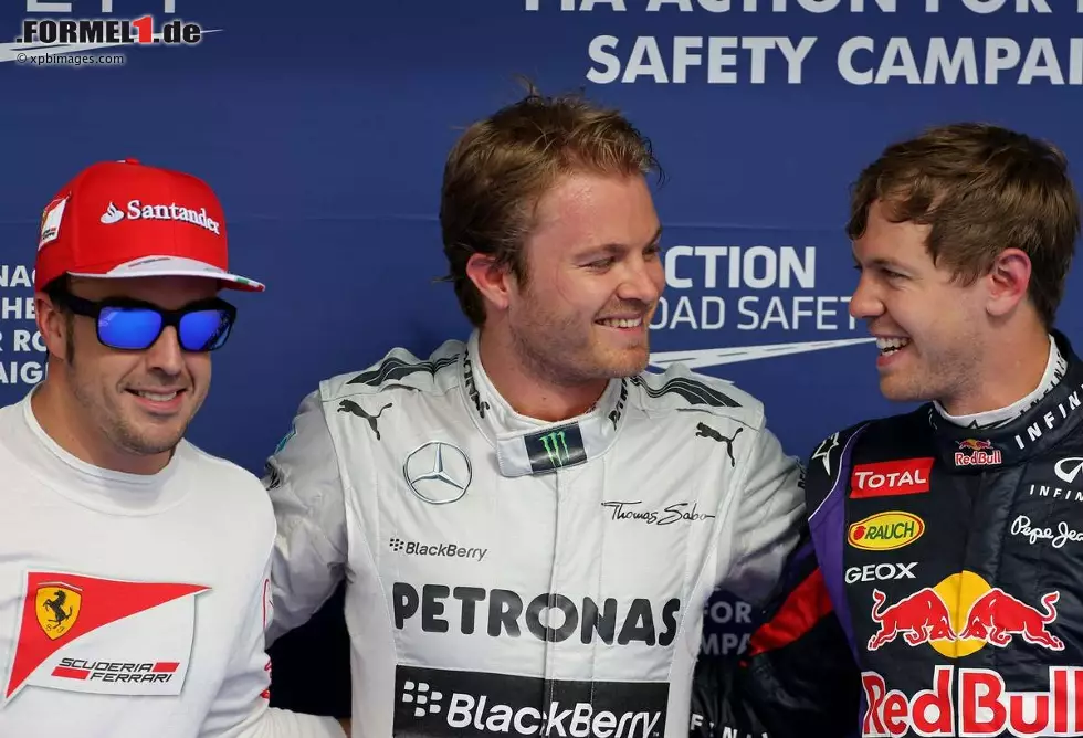 Foto zur News: Fernando Alonso (Ferrari), Nico Rosberg (Mercedes) und Sebastian Vettel (Red Bull)