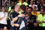 Foto zur News: Sebastian Vettel (Red Bull) und Adrian Newey