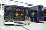 Foto zur News: Das Motorhome der FIA