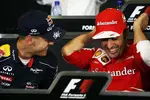 Foto zur News: Sebastian Vettel (Red Bull) und Fernando Alonso (Ferrari)