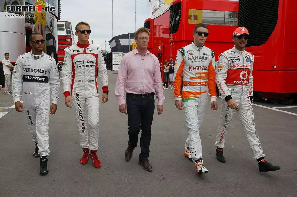 Foto zur News: Lewis Hamilton (Mercedes), Paul di Resta (Force India) und Jenson Button (McLaren)