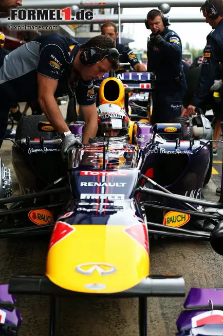 Foto zur News: Sebastian Vettel (Red Bull)