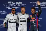 Foto zur News: Nico Rosberg (Mercedes), Lewis Hamilton (Mercedes) und Sebastian Vettel (Red Bull)