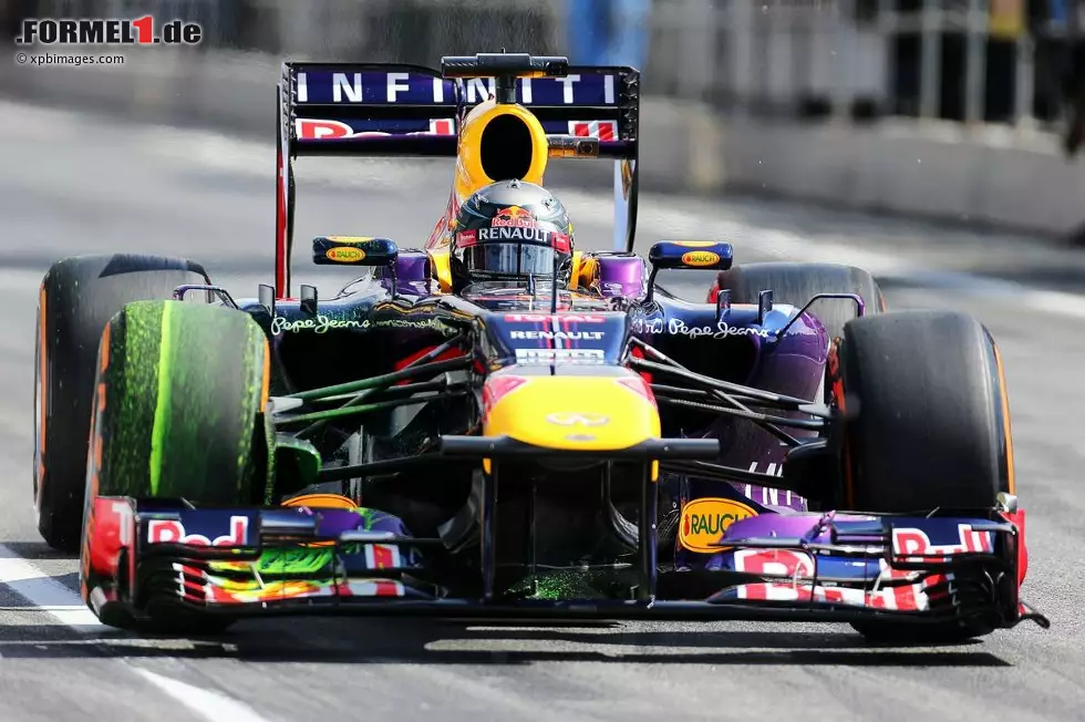 Foto zur News: Sebastian Vettel (Red Bull)