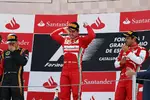 Foto zur News: Fernando Alonso (Ferrari), Felipe Massa (Ferrari) und Kimi Räikkönen (Lotus)