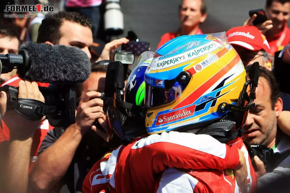 Foto zur News: Fernando Alonso (Ferrari) und Felipe Massa (Ferrari)