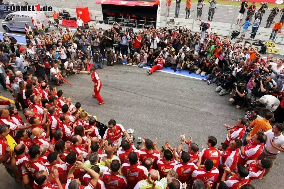 Foto zur News: Fernando Alonso (Ferrari) und Felipe Massa (Ferrari)