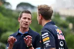 Foto zur News: Sebastian Vettel (Red Bull) und WRC-Topstar Sebastien Ogier (Volkswagen)