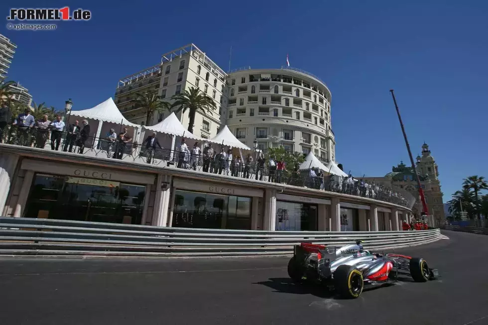 Foto zur News: Sergio Perez (McLaren)