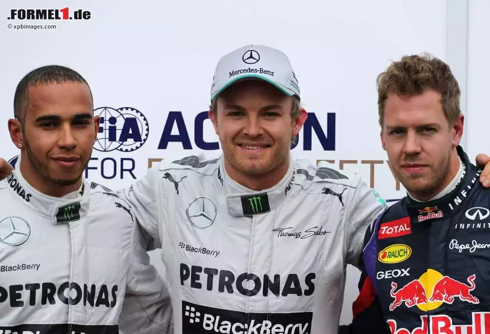 Foto zur News: Lewis Hamilton (Mercedes), Nico Rosberg (Mercedes) und Sebastian Vettel (Red Bull)