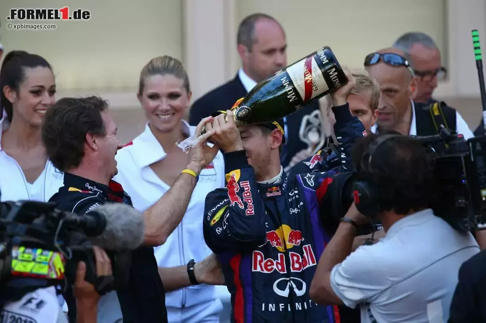 Foto zur News: Christian Horner und Sebastian Vettel (Red Bull)