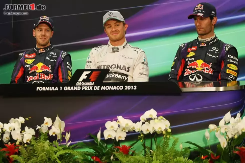 Foto zur News: Sebastian Vettel (Red Bull), Nico Rosberg (Mercedes) und Mark Webber (Red Bull)