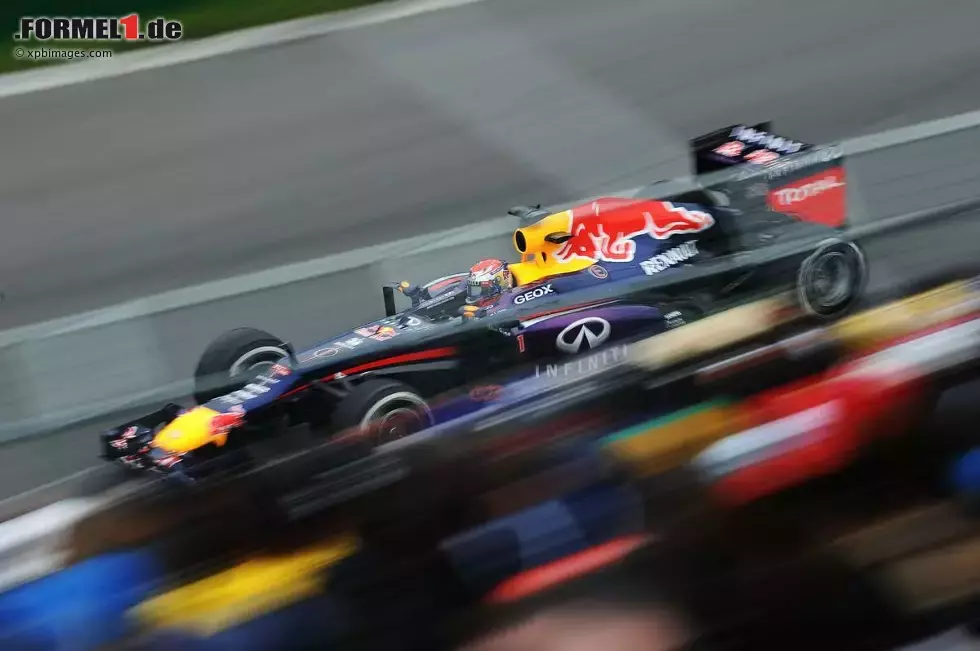 Foto zur News: Sebastian Vettel (Red Bull) am Freitag