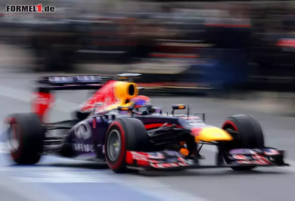 Foto zur News: Sebastian Vettel (Red Bull)