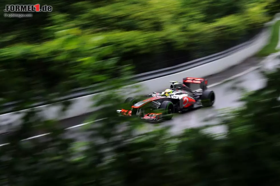 Foto zur News: Sergio Perez (McLaren) am Samstag