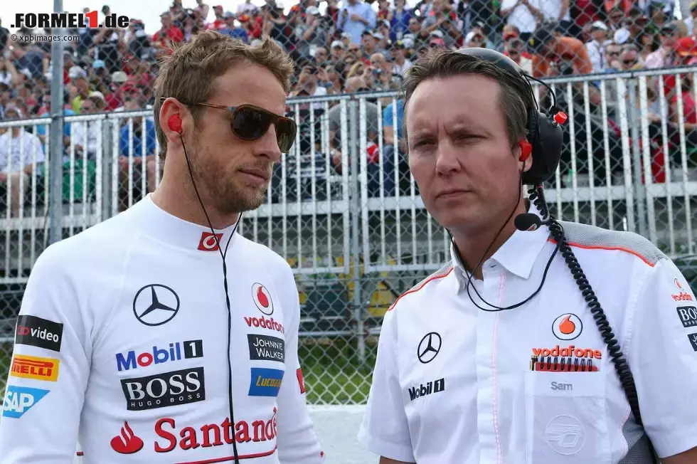 Foto zur News: Jenson Button (McLaren) und Sam Michael